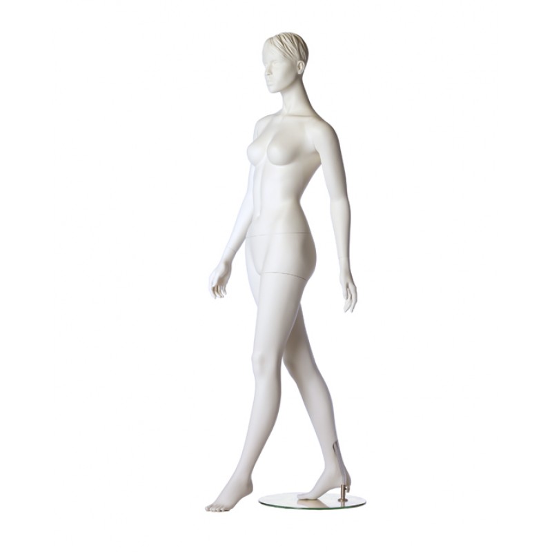 FEMALE MANNEQUIN – STYLISED - WALKING – HINDSGAUL