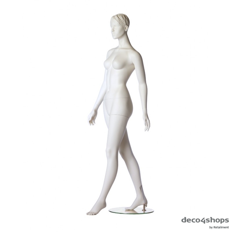 FEMALE MANNEQUIN – STYLISED - WALKING – HINDSGAUL